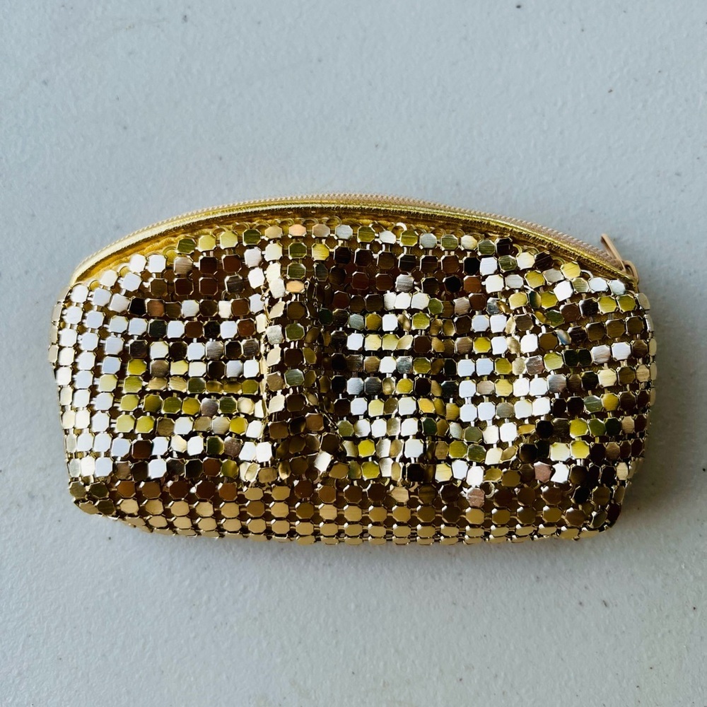 VINTAGE Gold Mesh Coin Purse With Zipper Small